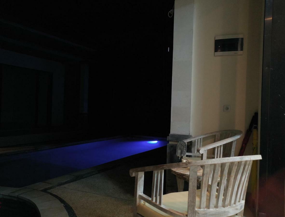 Villa Viking Jimbaran Esterno foto