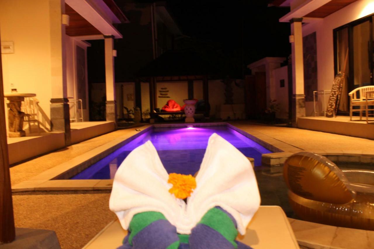 Villa Viking Jimbaran Esterno foto
